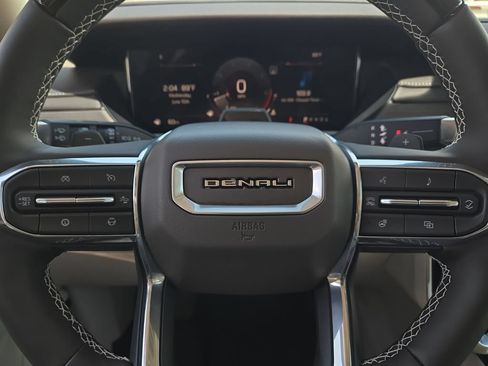 Used 2024 GMC Acadia Denali w/ Super Cruise Package FWD image 19