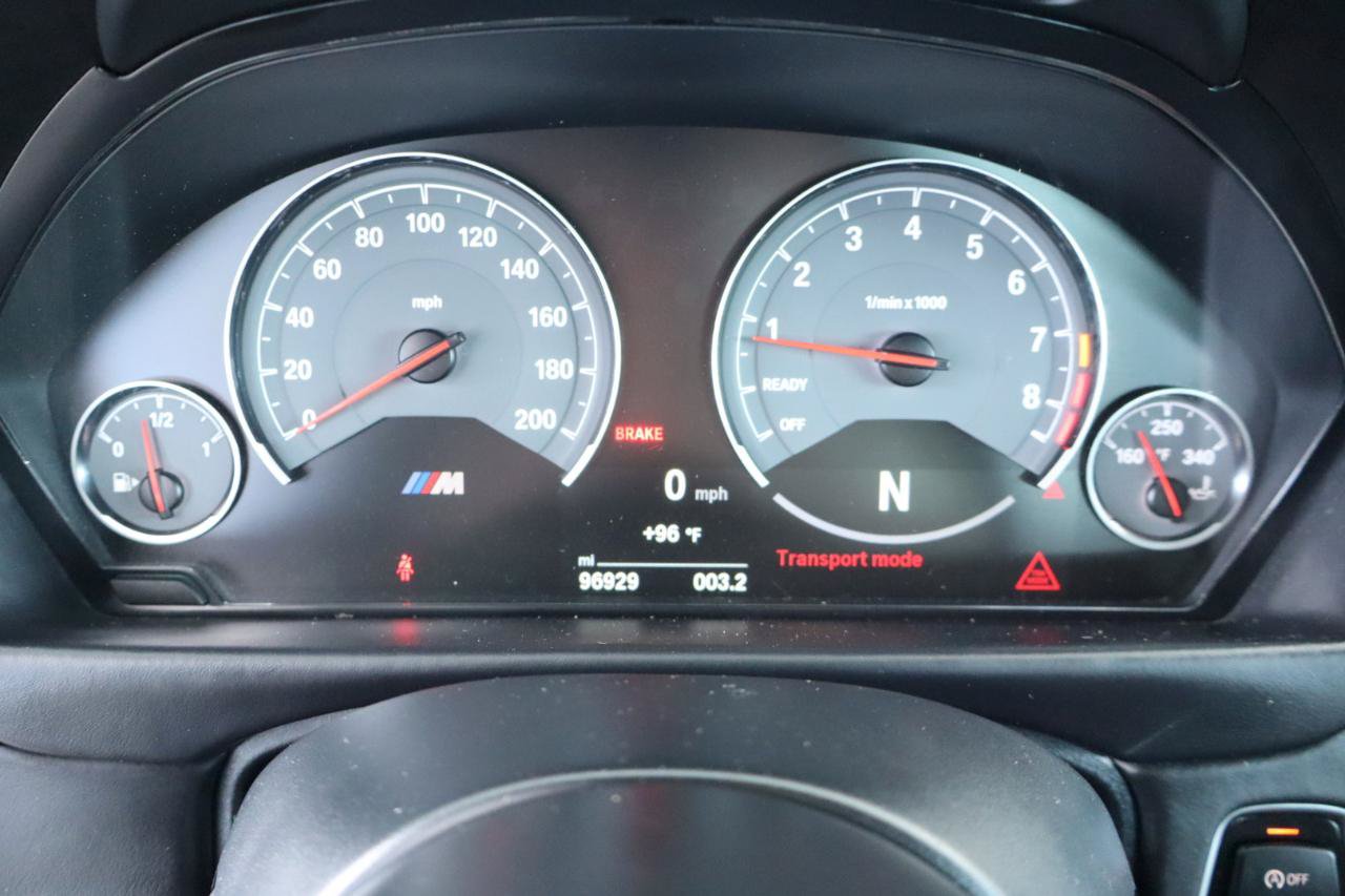 Used 2016 BMW M3 RWD image 29