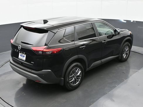 Used 2023 Nissan Rogue S AWD/4WD image 31