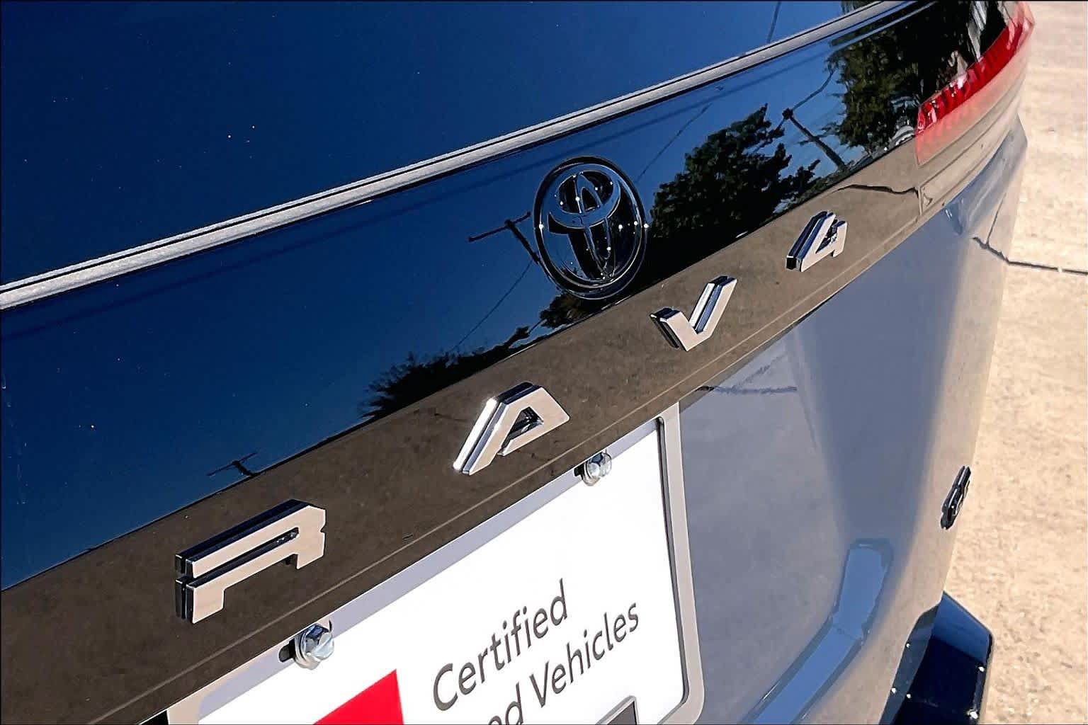 Used 2026 Toyota RAV4 SE AWD/4WD image 26