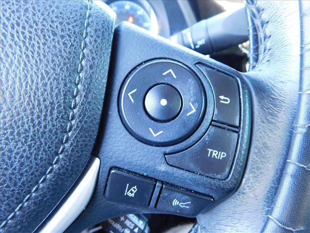 Used 2017 Toyota Corolla SE w/ Carpet Mat Package (TMS) FWD image 14