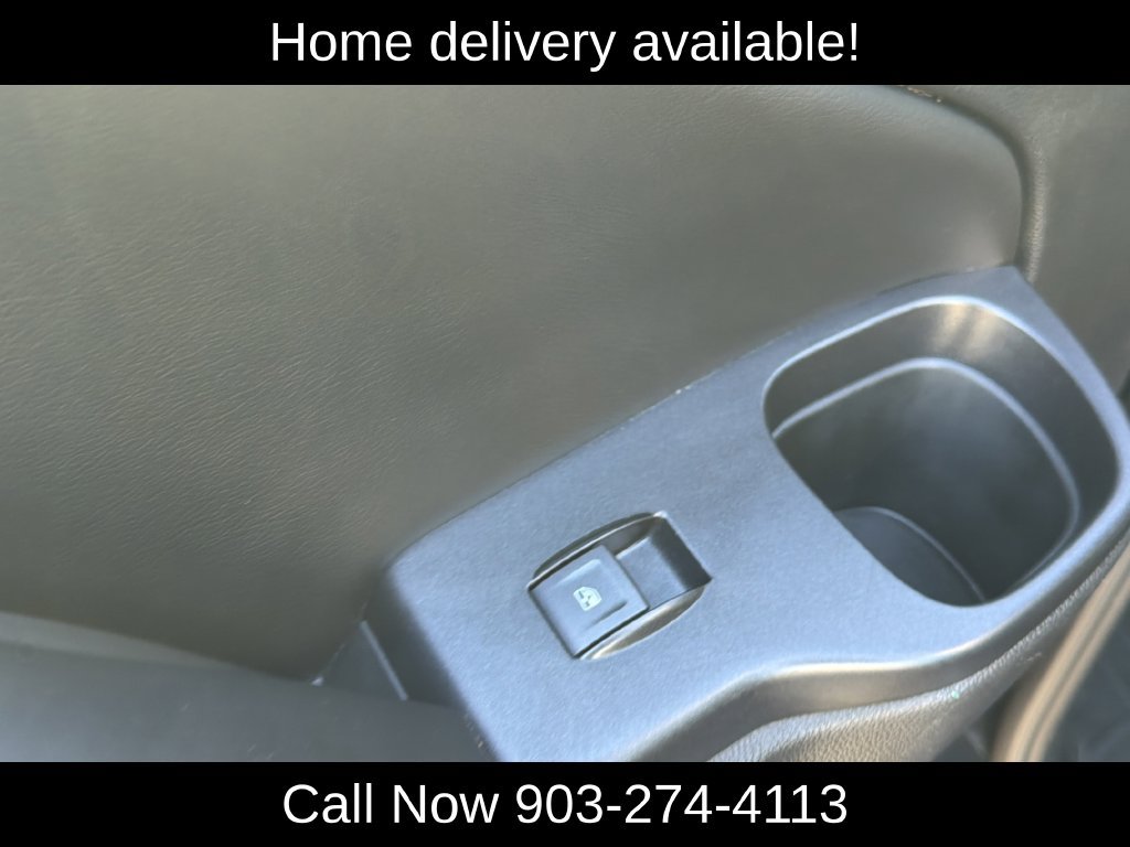 Used 2017 Chevrolet Suburban Premier RWD image 12