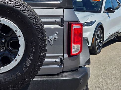 Used 2023 Ford Bronco Big Bend w/ Sasquatch Package image 6