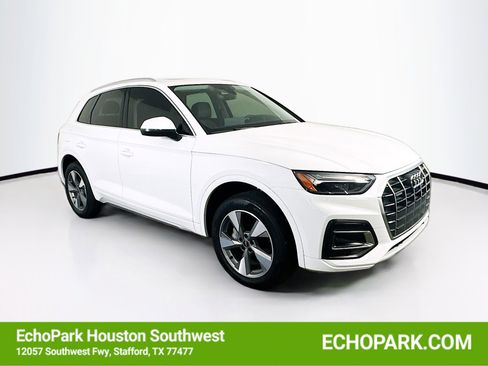 Used 2023 Audi Q5 2.0T Premium w/ Convenience Package image 1