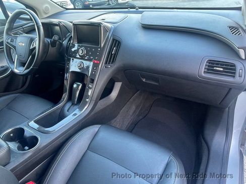 Used 2014 Chevrolet Volt Premium w/ Premium Trim Package FWD image 14
