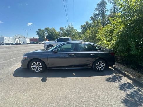 Used 2025 Honda Civic LX image 4