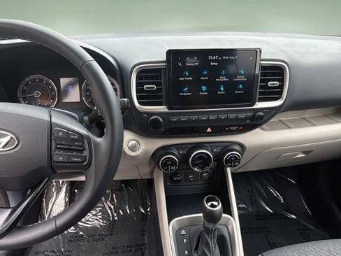 Used 2021 Hyundai Venue w/ Cargo Package FWD image 11