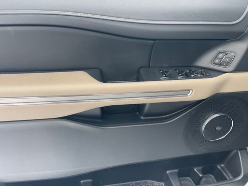 Used 2024 Ford Expedition Max Limited image 6