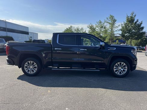 Used 2020 GMC Sierra 1500 Denali w/ Denali Ultimate Package AWD/4WD image 3
