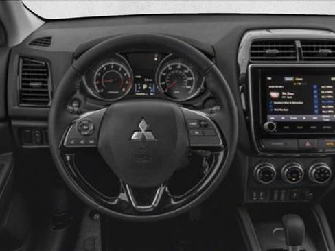 Used 2024 Mitsubishi Outlander Sport SE image 14