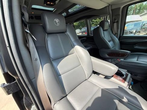 Used 2015 Chevrolet Express 2500 RWD image 88
