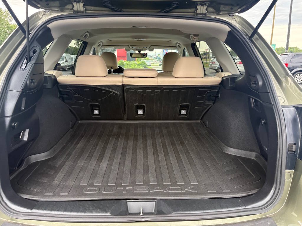 Used 2017 Subaru Outback 2.5i Limited AWD/4WD image 17