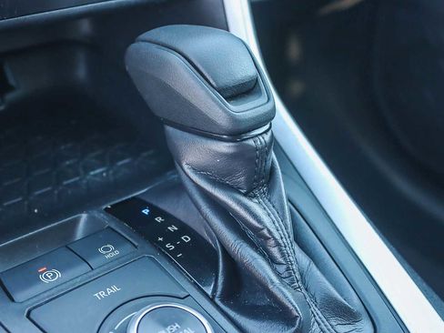 Used 2020 Toyota RAV4 XLE image 15