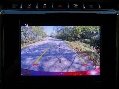 New 2025 Jeep Grand Cherokee L Altitude image 8