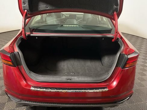 Used 2019 Nissan Altima 2.5 SR w/ SR Premium Package AWD/4WD image 17