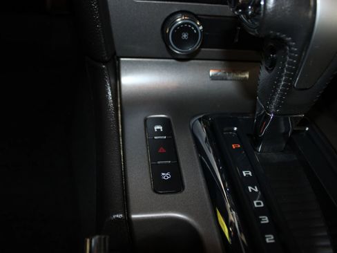 Used 2010 Ford Mustang GT RWD image 14