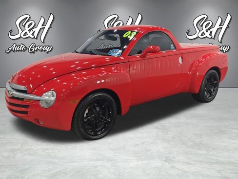 Used 2003 Chevrolet SSR w/ Preferred Equipment Group RWD image 6