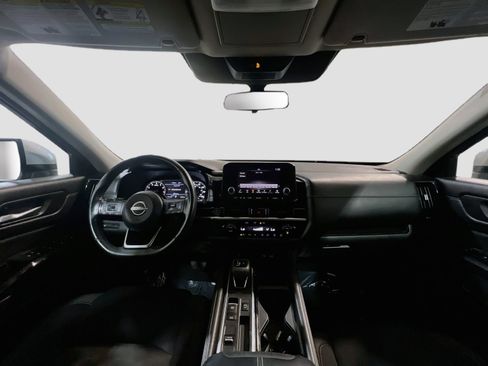 Used 2022 Nissan Pathfinder SV FWD image 15