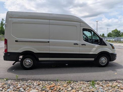 Used 2024 Ford Transit 250 148 High Roof AWD image 6