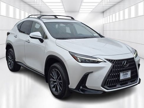 Used 2025 Lexus NX 350 AWD image 3