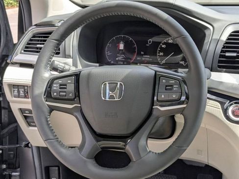 Certified 2025 Honda Odyssey Touring image 22