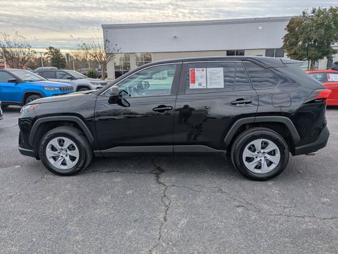 Used 2025 Toyota RAV4 LE image 5