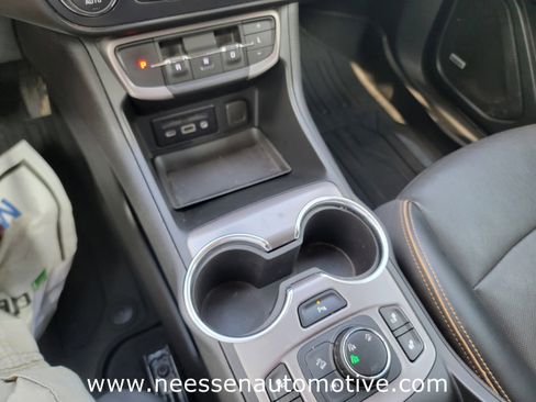 Used 2022 GMC Terrain AT4 w/ Infotainment Package II image 33