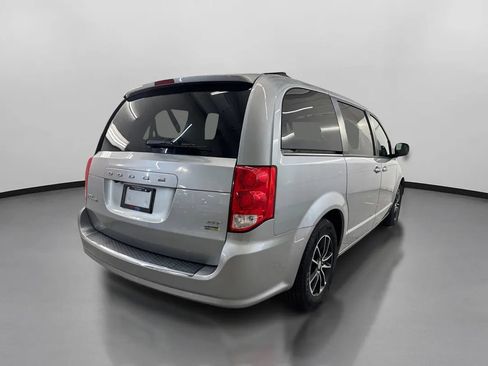 Used 2019 Dodge Grand Caravan GT FWD image 10