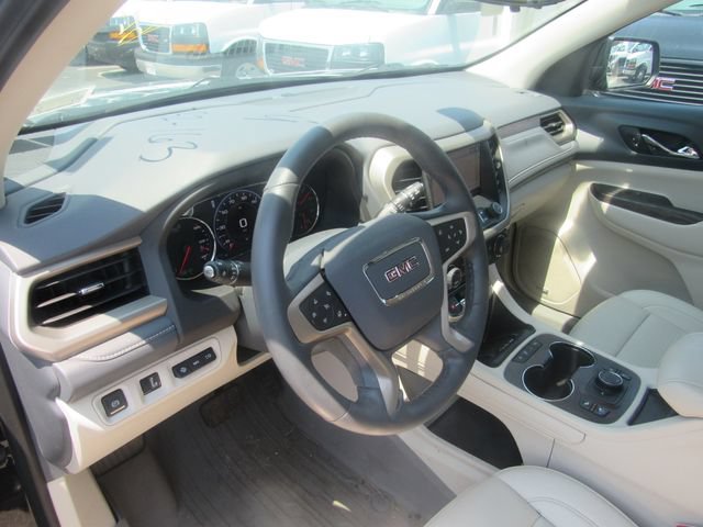 Certified 2023 GMC Acadia Denali w/ Denali Ultimate Package AWD/4WD image 7