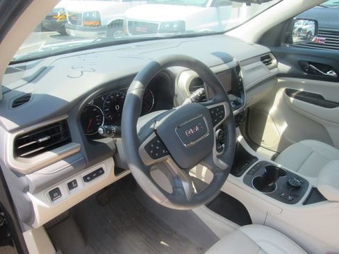 Certified 2023 GMC Acadia Denali w/ Denali Ultimate Package AWD/4WD image 7