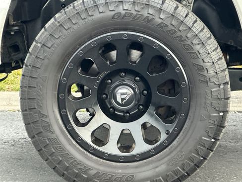 Used 2020 Ford F250 Platinum w/ FX4 Off-Road Package image 26