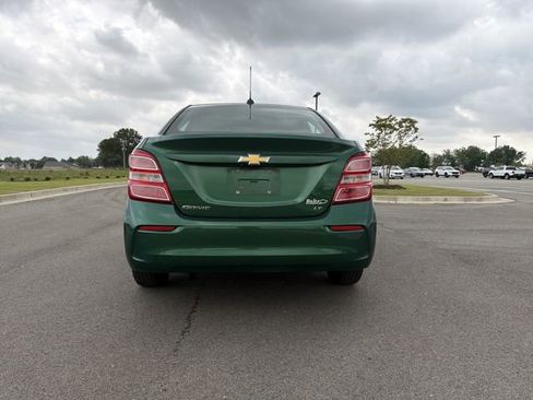 Used 2018 Chevrolet Sonic LT FWD image 6