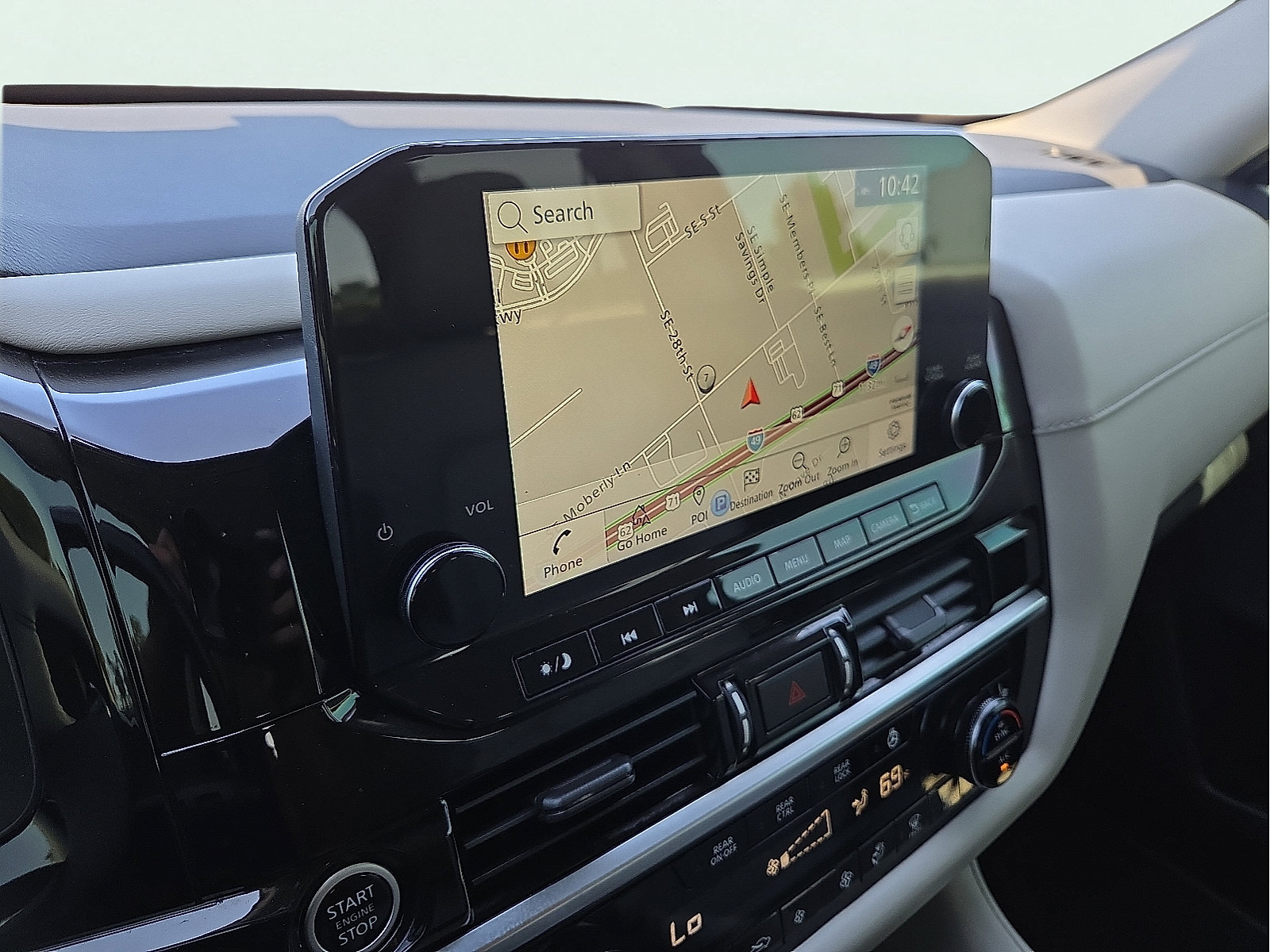 Used 2022 Nissan Pathfinder SL FWD image 17