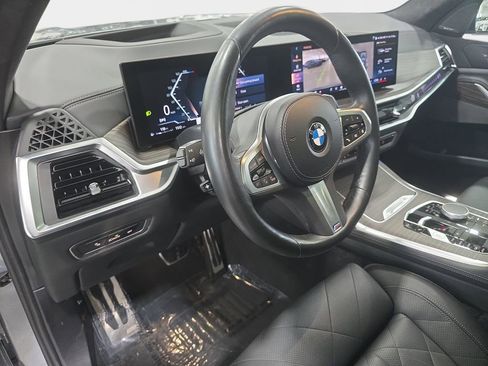 Certified 2024 BMW X7 xDrive40i w/ M Sport Package AWD/4WD image 25