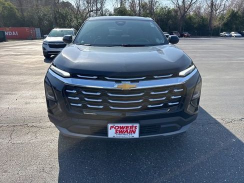Used 2025 Chevrolet Equinox LT image 8
