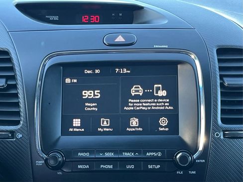 Used 2017 Kia Forte S FWD image 13
