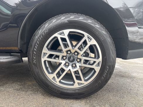 Used 2025 Ford Expedition Active image 48