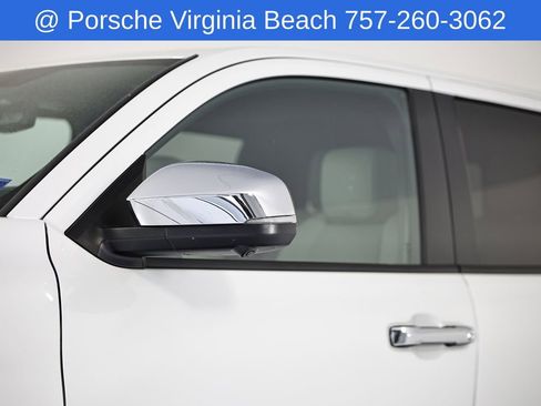 Used 2025 Toyota Tacoma Limited AWD/4WD image 10