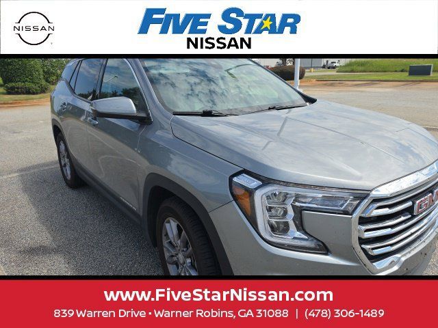Used 2023 GMC Terrain SLT FWD image 3