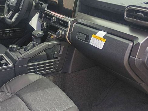 Used 2026 Toyota 4Runner TRD Off-Road Premium AWD/4WD image 20
