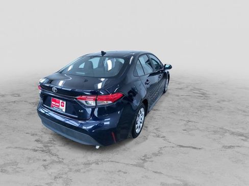 Certified 2025 Toyota Corolla LE image 9