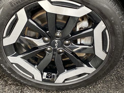Used 2025 Kia Telluride S AWD/4WD image 29