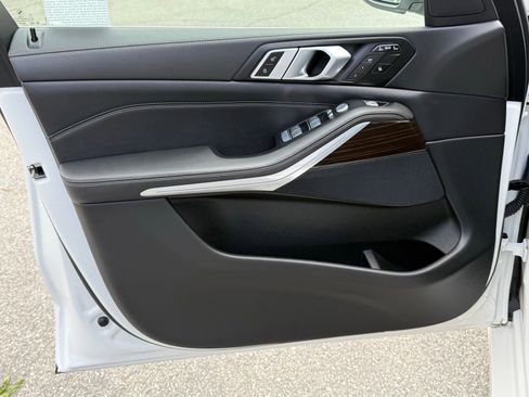 Certified 2024 BMW X7 xDrive40i AWD/4WD image 19