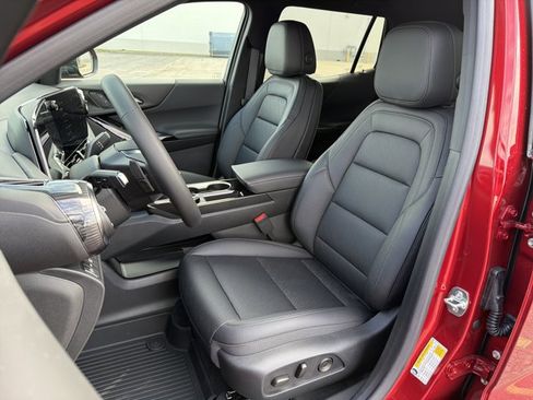 New 2026 Chevrolet Equinox LT image 11