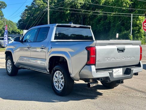 Used 2024 Toyota Tacoma SR5 RWD image 5