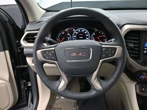Used 2023 GMC Acadia Denali AWD/4WD image 12