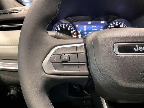 Used 2024 Jeep Compass Limited AWD/4WD image 18