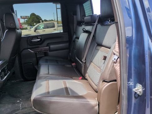 Certified 2020 GMC Sierra 2500 Denali w/ Denali Ultimate Package AWD/4WD image 10