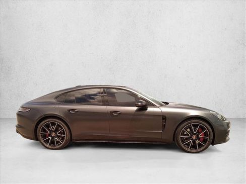 Used 2022 Porsche Panamera 4S AWD/4WD image 4