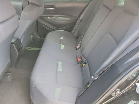Used 2021 Toyota Corolla LE FWD image 7